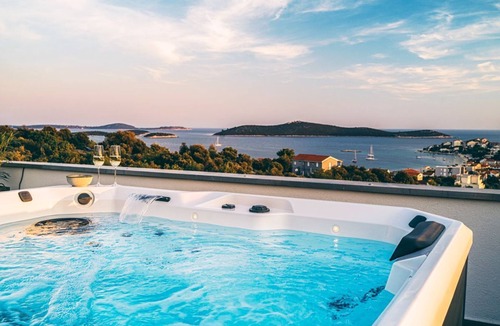 Sevid Villa | Villa Sevid - Three Bedroom Villa, Sleeps 6
