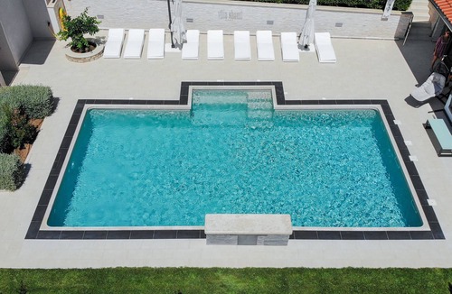 Koromacno Villa | Villa Shanti—Entire Property for Families & Friends (4 apartments)