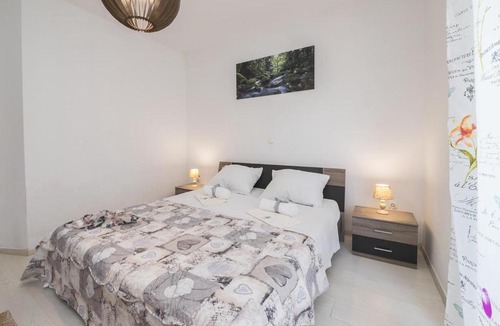 Razanac Villa | Villa Slavica