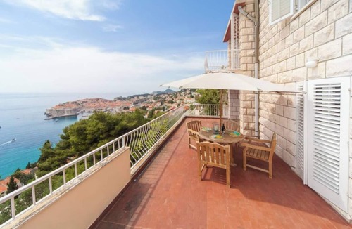 Dubrovnik Villa | Villa Sofia -Amazing Views and 10-min walk to old town attraction and main beach