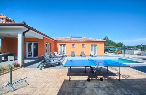 Kapelica Villa | Villa Stella by 22Estates