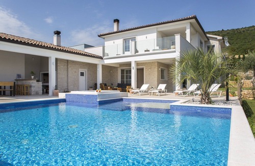 Viskovici Villa | Villa Sunny Day with Pool