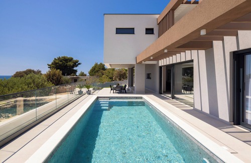 Sevid Villa | Villa Svetog Vida
