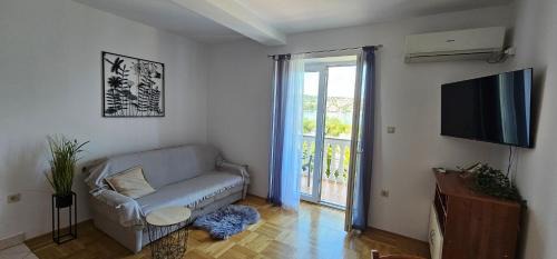 Silo Apartment | Villa Tiha Sea beach apartments