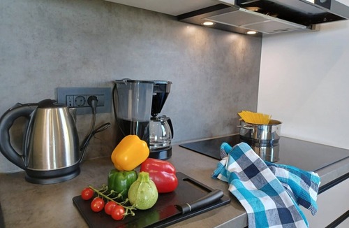 Sarsoni Villa | Villa V relaxes next to the beach swimming pool 10 min from Opatija and Rijeka