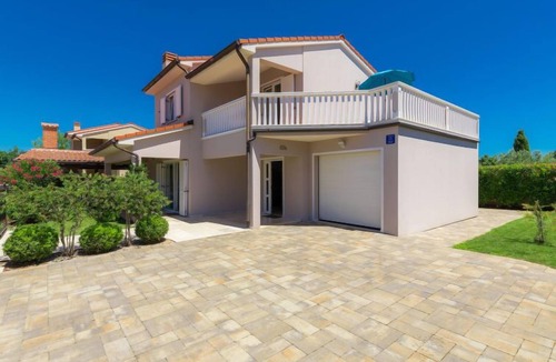 Loborika House | Villa Valentina by Interhome