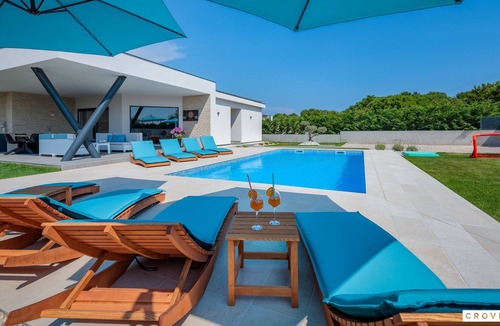 Mali Vareski Villa | Villa Valin nearby Pula – Crovillas GmbH