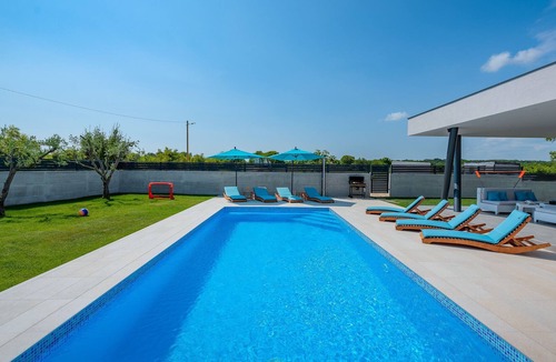 Mali Vareski Villa | Villa Valin nearby Pula – Crovillas GmbH