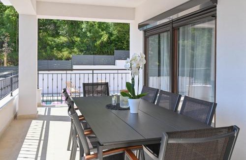 Veprinac Villa | Villa Verde Blu - private heated pool and billiard