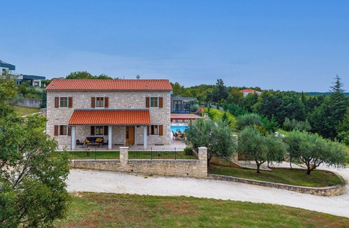Rebici Villa | Villa Veronika Rebići with swimming pool 2 km from the beach