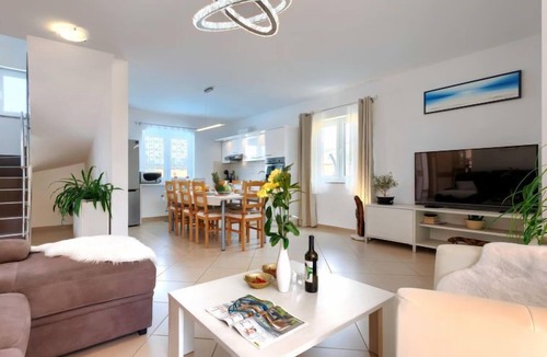 Loborika House | Villa Vesna by Interhome