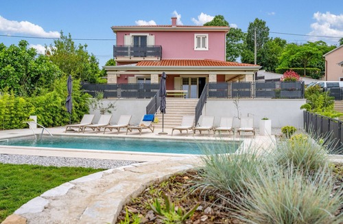 Vinez Ski Chalet | Villa Violetta up to 8 People with private Pool - at labin by 22Estates