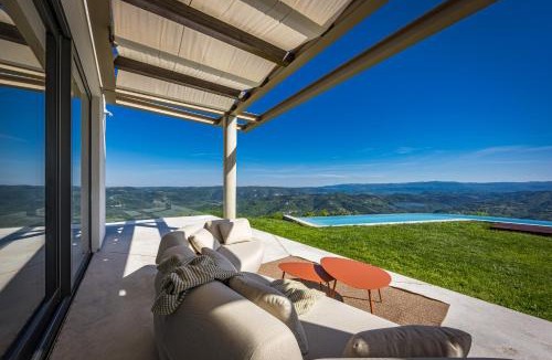 Zamask Villa | Villa Vista Zamask for 7 persons near Motovun with 60 m2 heated pool, free bikes & panoramic view