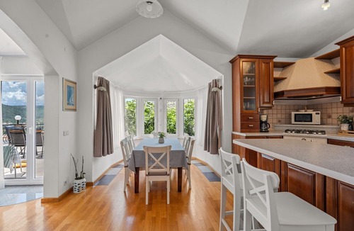 Srinjine Villa | Villa Vultana with heated pool, 4 bedrooms, 3.5 bathrooms, 10 persons max