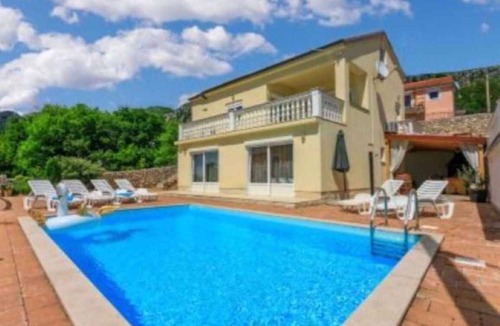 Grizane Villa | Villa with air conditioning and outdoor pool