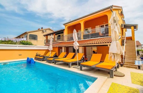 Banjole Villa | Villa with pool for 6 people
