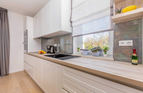 Milovcici Villa | Villa with pool, whirlpool, beach, quiet location - TRAVELER Reiseburo Krk - ID 2374