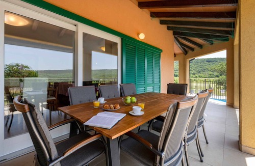 Salakovci Villa | Villa with swimming pool in a quiet area