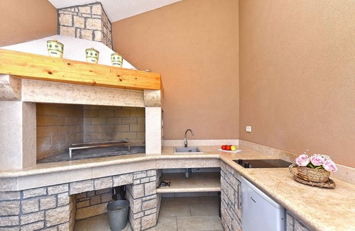 Divsici Villa | Villa with swimming pool and table tennis