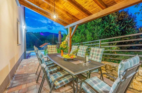Grizane Villa | Villa with swimming pool and panoramic views