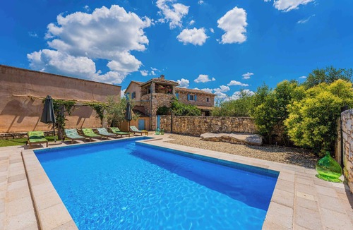 Grandici Villa | Villa with swimming pool, tavern and wine cellar