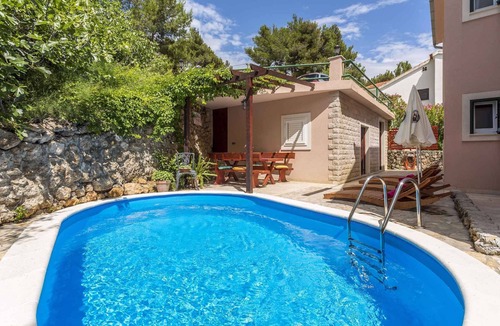 Medici House | Villa with swimming pool near the beach
