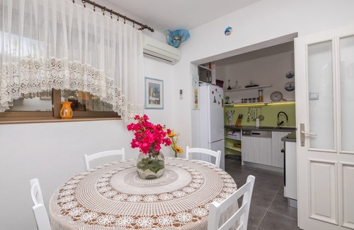 Sutivan Villa | Villa Yannie - Here Is Everything You Need. Comfort, View, Pool, Parking!