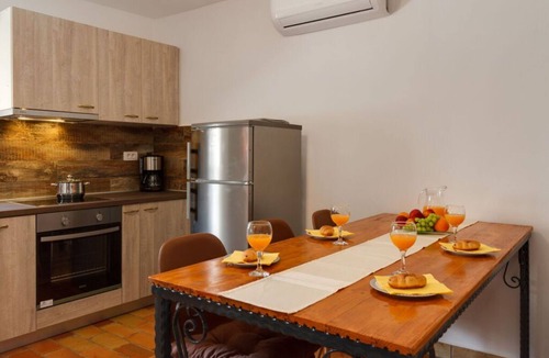 Skropeti House | Villa Zoro Comfortable holiday residence