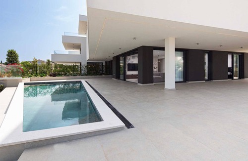 Zidarici Apartment | Villas Azimut – Superior Apartment with Pool, Terrace and Stunning Sea View