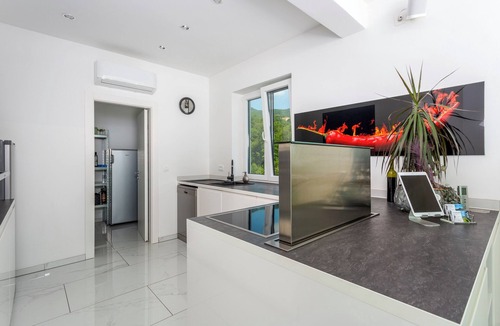 Veprinac Villa | White Pearl Diamond – Luxury Villa with Pool & Sea View in Opatija, Croatia