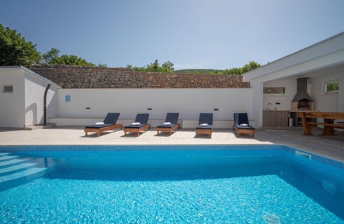 Klenovica House | Wonderful private villa for 16 guests with WIFI, private pool, A/C, TV and terrace