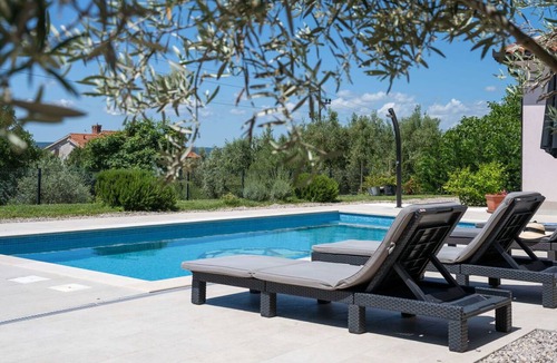 Viskovici House | Wonderful private villa for 6 guests with private pool, A/C, WIFI, TV and terrace