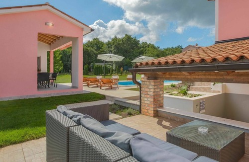 Strmac House | Wonderful private villa for 12 people with WIFI, private pool, A/C, TV, terrace and parking