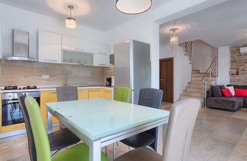 Belavici Villa | Wonderful private villa for 8 people with private pool, WIFI, A/C, TV, terrace and pets allowed