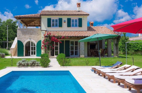 Belavici Villa | Wonderful private villa for 8 people with private pool, WIFI, A/C, TV, terrace and pets allowed