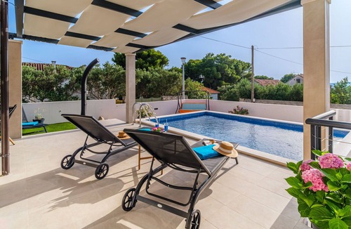 Milna (Brac) House | Wonderful private villa for 8 people with WIFI, A/C, private pool, TV and terrace