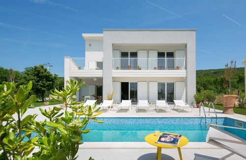 Stanisovi Villa | Wonderful private villa with A/C, WIFI, private pool, TV, terrace, pets allowed and panoramic view