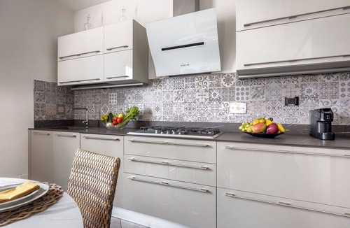 Castellina Scalo House | Wonderful villa for 8 people with WIFI, A/C, TV and balcony, close to Siena