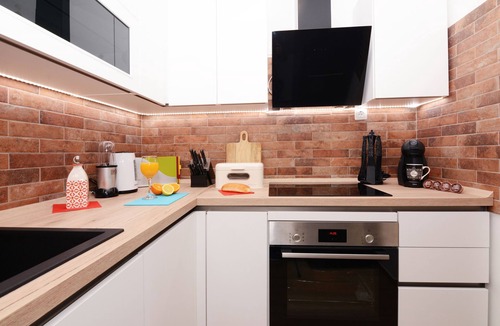 Plisac House | ❤️ XY Suites Boutique Apartments❤️