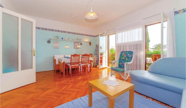 1 Bedroom Cozy Apartment In Kraljevica