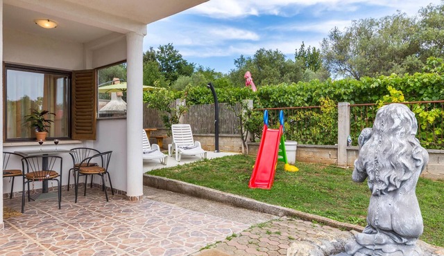 1 bedroom gorgeous apartment in Marcana