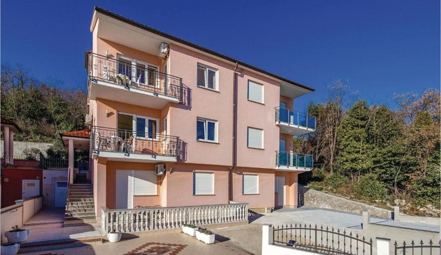 1 Bedroom Nice Apartment In Volosko