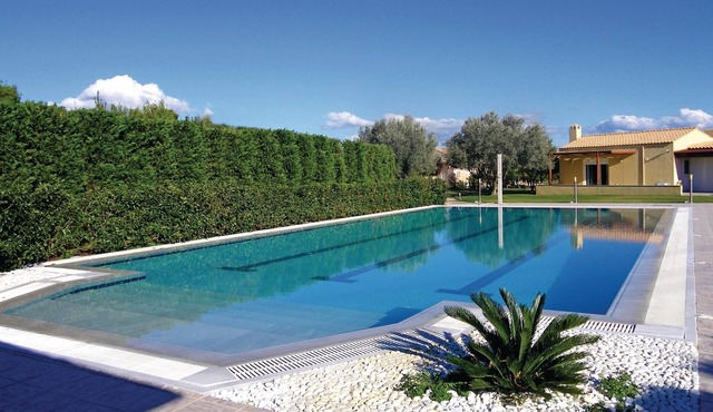 2 bedroom accommodation in Agioi Apostoloi