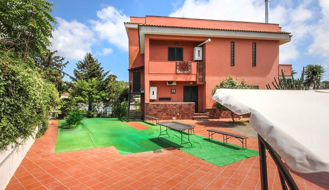 2 bedroom awesome home in Pozzuoli