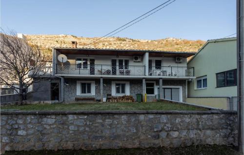 2 Bedroom Beach Front Apartment In Senj