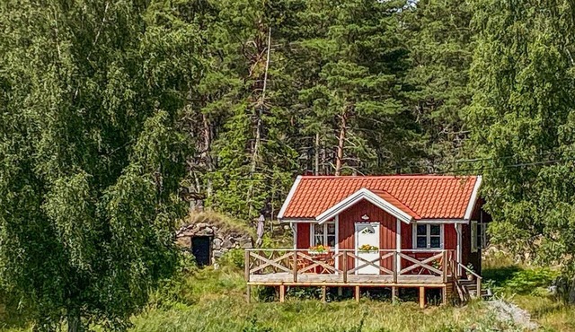 2 bedroom lovely home in Vikbolandet