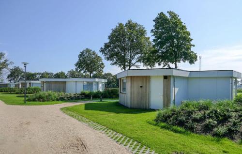 2 Bedroom Lovely Home In Afferden