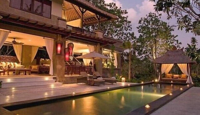 2 Bedroom villa in Canggu Beachfront property.