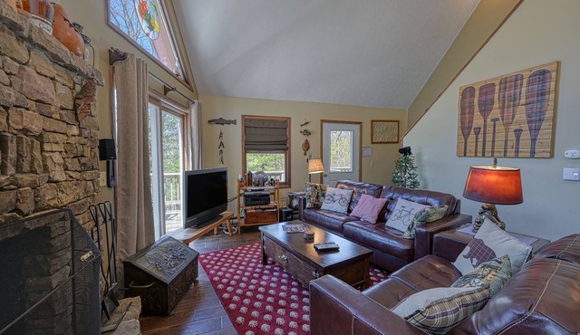 2-story home with private hot tub, firepit, deck, grill, wood stove, W/D, lawn
