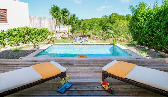 3 Bedroom Villa with Pool on Resort, access to private beach